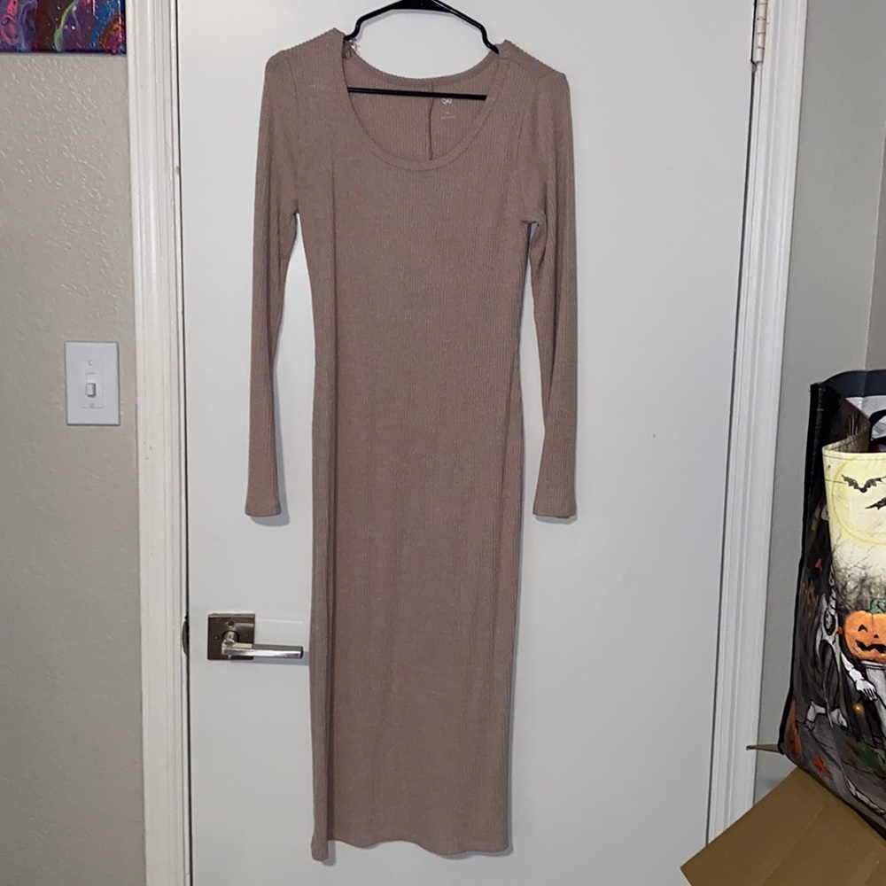 SO Peach long sleeve dress